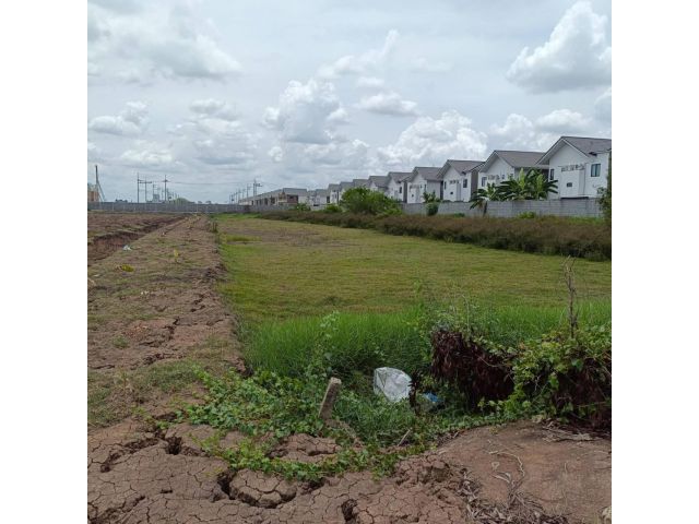 ขาย ที่ดินเปล่า ขนาด 158 ตรว. คลองสอง คลองหลวง ปทุมธานี  ติด ม.เดอะดูเอท