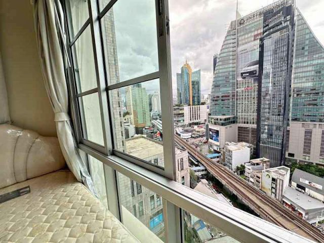 City smarts สุขุมวิท 18 ชั้น 19 2 ห้องนอน 2 ห้องน้ำ 1 ห้องนั่งเล่น