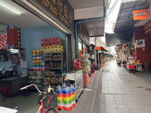 อาคารพาณิชย์  3 ชั้นครึ่ง สำเพ็ง ซ. วานิช1 เนื้อที่ 25 ตร.ว. เหมาะทำ hostel