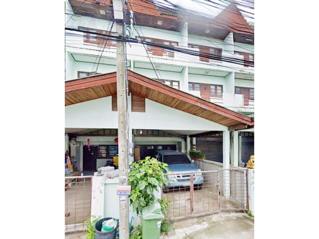 ให้เช่า 3.5 ชั้น 18 ตร.วา.รามอินทรา61-67 MRT วัชรพล 1.2 กม.220 ตร
