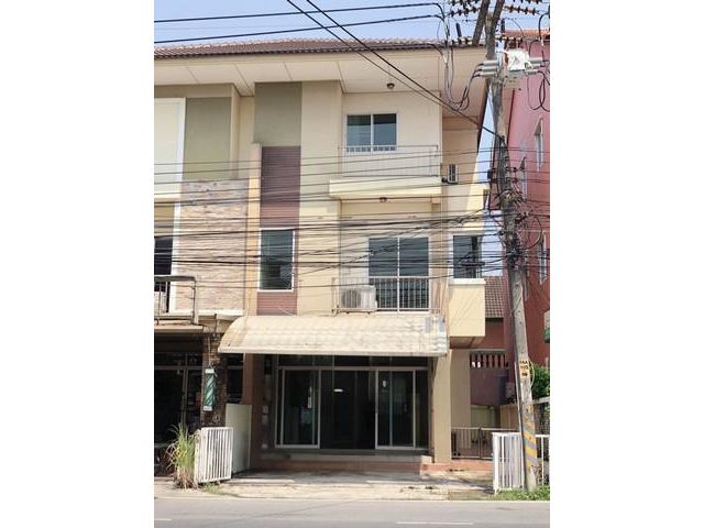 ขาย/เช่าบ้านทาว์นโฮม 3 ชั้น ติดถนนหลัก อำเภอเมืองระยอง จังหวัดระย