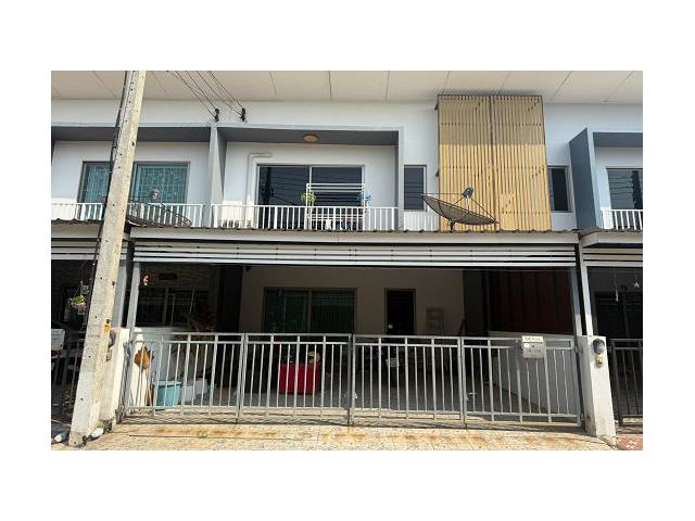 ขายทาวน์โฮม 2 ชั้น ม.มีโมเดิร์นโฮม บางปะอิน  21.4 ตรว. สภาพดี ใหม่