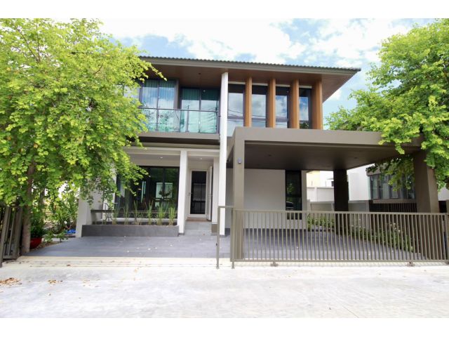 ให้เช่าบ้านเดี่ยว 2 ชั้นสุดหรู โครงการ Private Park Embassy ใกล้นิคมฯมาบตาพุดและเซ็นทรัลระยอง เฟอร์ฯ ครบ พร้อมอยู่