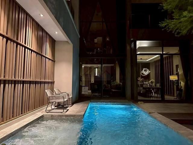 ให้เช่า Pool Villa สุดหรู 3 ชั้น 5 ห้องนอน THE GENTRY วิภาวดี