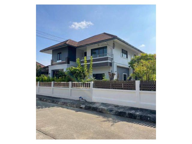บ้านเดี่ยว 2 ชั้น บ้านหลังเล็ก ในรั้วเดียวกัน ในกุลพันธ์วิลล์ 9 ห