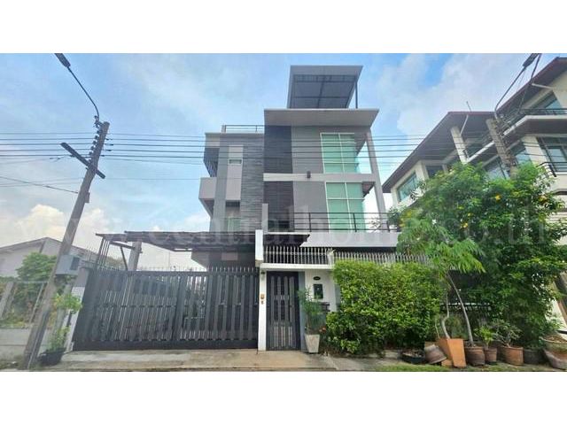 โฮมออฟฟิศ 3 ชั้น ซอยรามอินทรา 31 ใกล้รถไฟฟ้าสีชมพู รามอินทรา กม.4