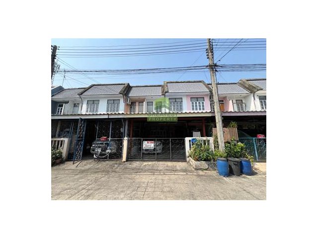 ทาวน์เฮ้าส์ทำเลศักยภาพ หมู่บ้านอยู่เจริญ1 คลอง4 เนื้อที่ 21.10 ตร.ว หันหน้าทิศตะวันออก อากาศถ่ายเทดี พร้อมอยู่