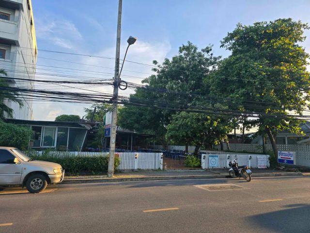 ขายที่ดินติดริมคูเมืองถนนราชนิกูล ตำบลในเมือง อำเภอเมือง นครราชสีมา 159.7 ตรว.