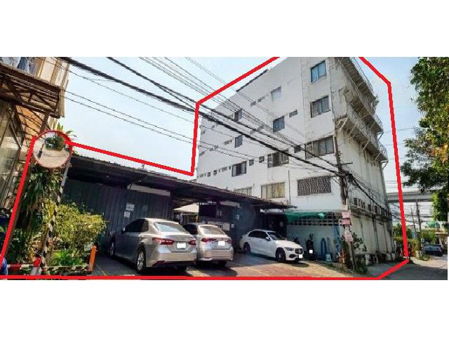 โรบินสัน ศรีนครินทร์ 700ม MRT ศรีนุช 1.1 กม..สำนักงาน 4 ชั้น 5 คู