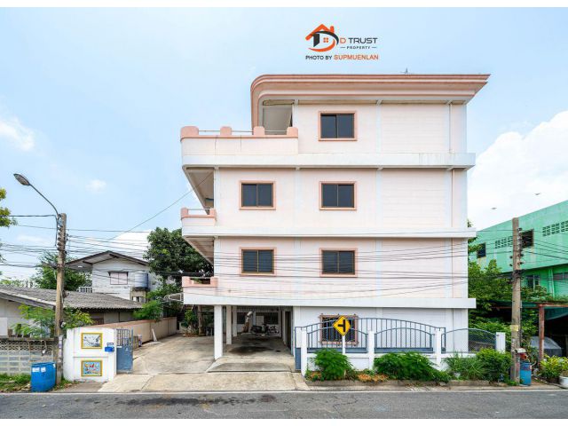 ขาย บ้านเดี่ยว 4 ชั้น ซอยทรัพย์บุญชัย 45 พร้อมห้องเช่า 10ห้อง 100ตร.ว. พร้อมอยู่
