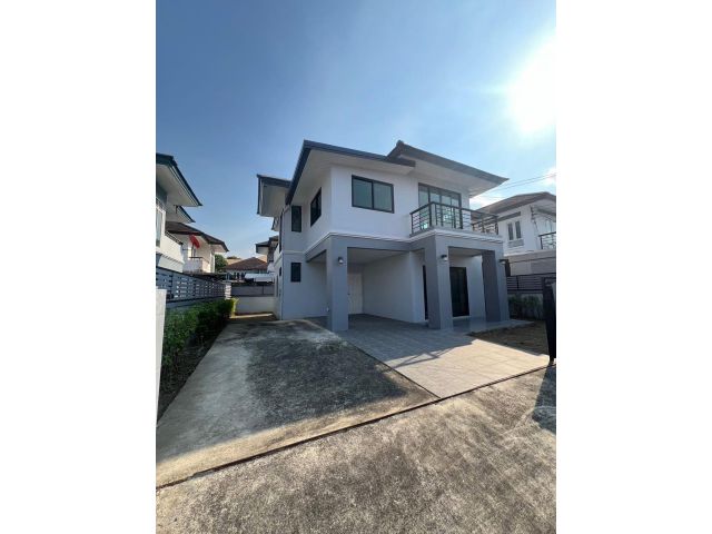 ขาย บ้านเดี่ยว 4 ห้องนอน รีโนเวทแล้ว หมู่บ้านเดอะธารา ซ.พระยาสุเรนทร์ 35 รามอินทรา 109