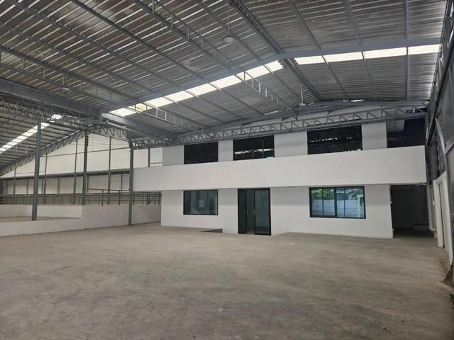 โรงงาน  คลังสินค้า พท. รวมประมาณ 1,680 ตรม. พุทธมณฑล สาย 4