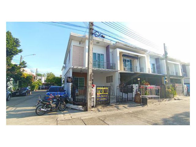 ขายบ้านทาวน์เฮาส์ 2 ชั้น "หลังริม" ทำเลดี ใกล้แอร์พอร์ตลิงค์บ้านทับช้าง — เจ้าของขายเอง!