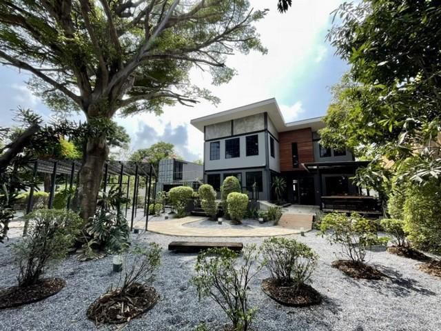 ให้เช่าอาคารสำนักงาน สไตล์โมเดิร์นลอฟท์มีพื้นที่สวน ซอยบางรักน้อย นนทบุรี ราชพฤกษ์
