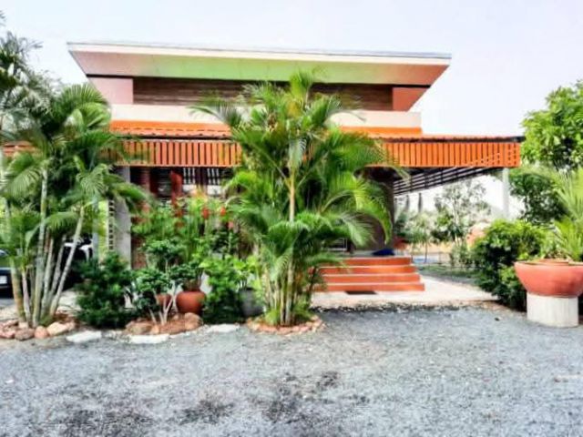 บ้านพร้อมอยู่ สวย บรรยากาศดี ราคาถูก เขตอ.เมืองอุตรดิตถ์