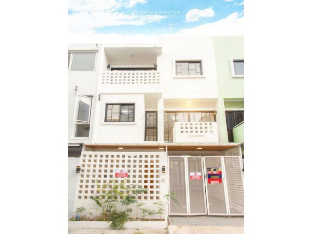 ขายทาวน์โฮม 3 ชั้น หมู่บ้าน Private Villa นวมินทร์ 135 รีโนเวทใหม