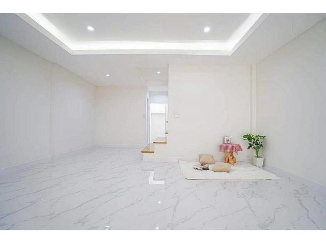 Townhouse for rent, very good condition, ready to move in, Bangkhen, Lat Phrao, 4 bedrooms, 3 floors