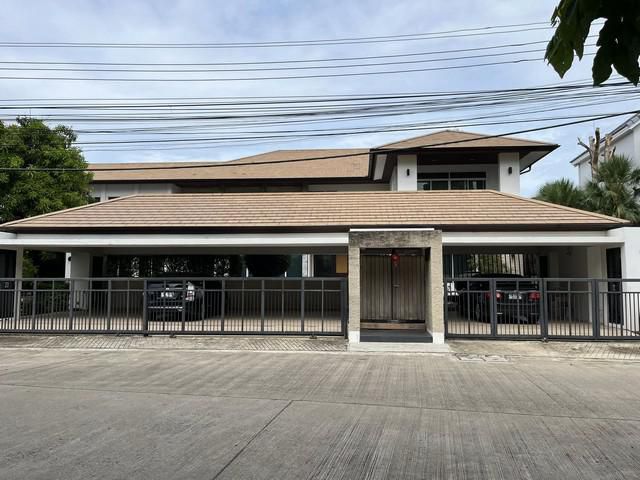ขายด่วน บ้านเดี่ยวหรู 2 ชั้น หมู่บ้านไพรเวท เนอวาน่า ลาดพร้าว