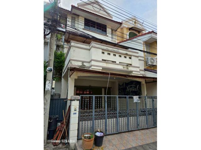ขายทาวน์โฮม 3 ชั้น เนื้อที่ 27.5 ตร.ว. โครงการ บุญโต ปาร์ควิลล์ ซ.รัตนาธิเบศร์ 17 ห่างจากรถไฟฟ้า MRT สายสีม่วง