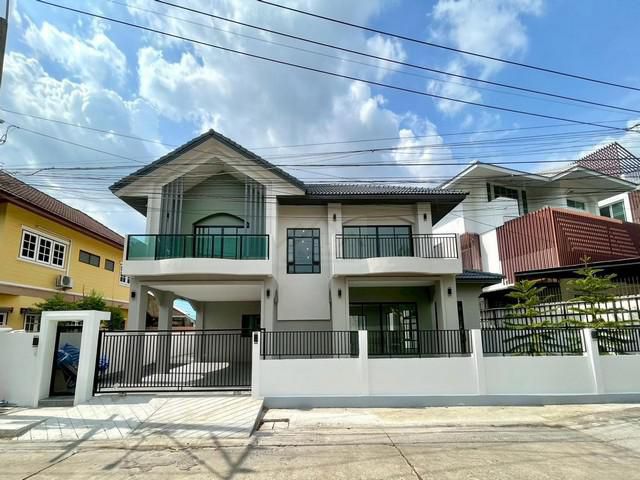 ขายบ้าน 70ตรว. ม.ปรีชาล้ำเพชร รามคำแหง76 ปรับปรุงใหม่ ใกล้ MRTสาย
