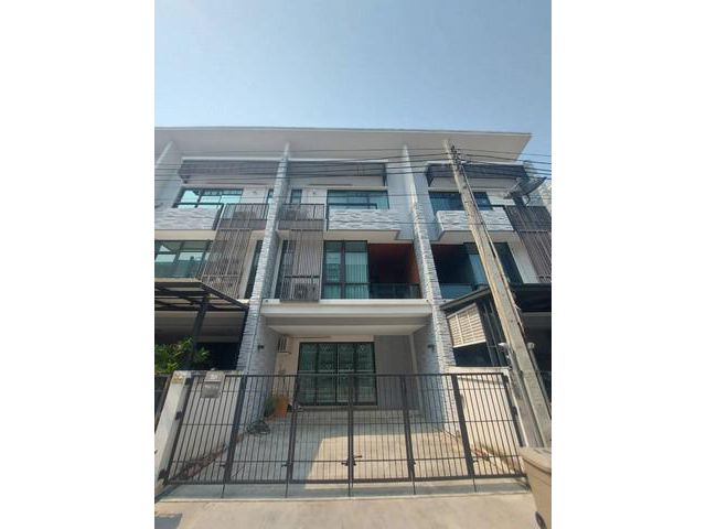 ให้เช่า ทาวน์โฮม เพล็กซ์ บางนา กม.5 PLEX BANGNA เหมาะทำ Home offi