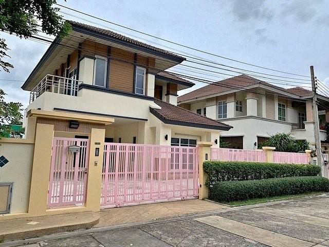 สิทธารมย์ รีเจ้นท์ ลาดพร้าว101 ซอยโพธิ์แก้ว 3 ใกล้วัดบึงทองหลาง