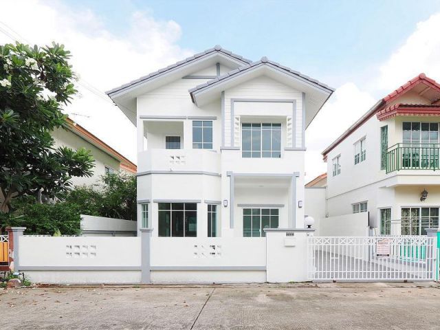 ขายราคาพิเศษ บ้านแฝด 2 ชั้น 38.1 ตร.ว. ม.ฟ้าปิยรมย์ พรีเมียร์พาร์ค 3นอน 2น้ำ บ้านสวย ทำเลดีเยี่ยม ฟังชั่นครบ