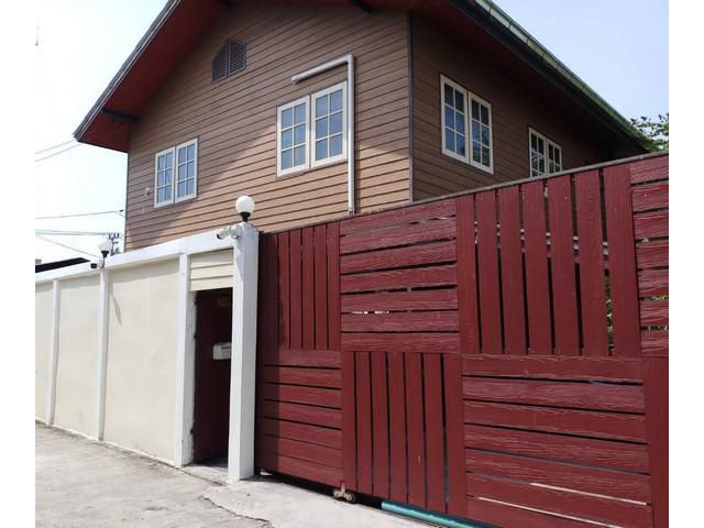 ขาย บ้านเดี่ยวพร้อมสวน ย่านศรีย่าน-เกียกกาย  111 ตร.ว.  ใกล้รัฐสภ