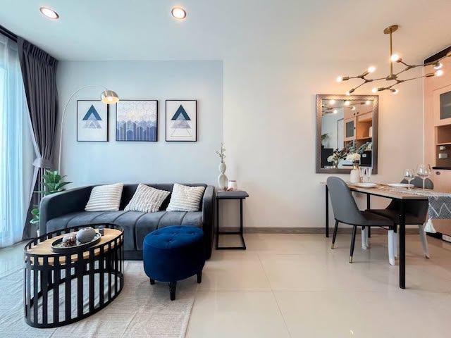 Sukhumvit Plus safe clean