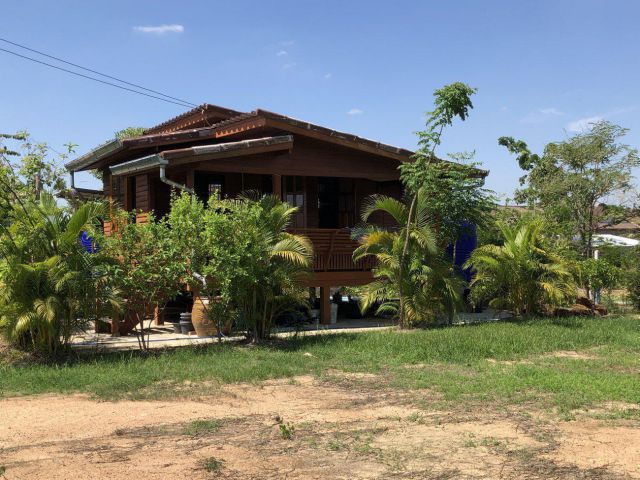 ต้องการขายด่วนนน!! เจ้าของจะรีบย้ายกลับต่างจังหวัดค่ะ เนื้อที่ 4 ไร่ ใกล้อุทยานประวัติศาสตร์ฯ ติดทางหลวง ต.เมืองเก่า สนใจ โทร.มาคุยเงื่อนไขกันนะคะ