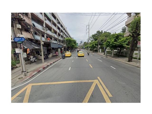 ขายที่ดินพร้อมสิ่งปลูกสร้างประชาสงเคราะห์ ใกล้ MRT พระราม 9