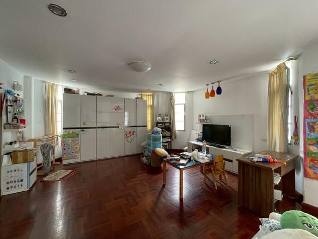 VLM 953  ขาย Townhouse  หมู่บ้าน ทวีวัฒนาวิลล่า ซอยสาธุประดิษฐ์ 15 แยก 10 ถูกที่สุดในโครงการ