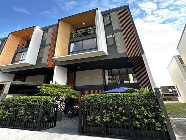 PB5275 ให้เช่าทาวน์โฮม 3.5ชั้น โครงการ ชิเซน ซอยพัฒนาการ32 สไตล์ Japanese Modern Loft ตกแต่งเฟอร์นิเจอร์ครบพร้อมอยู่อาศั