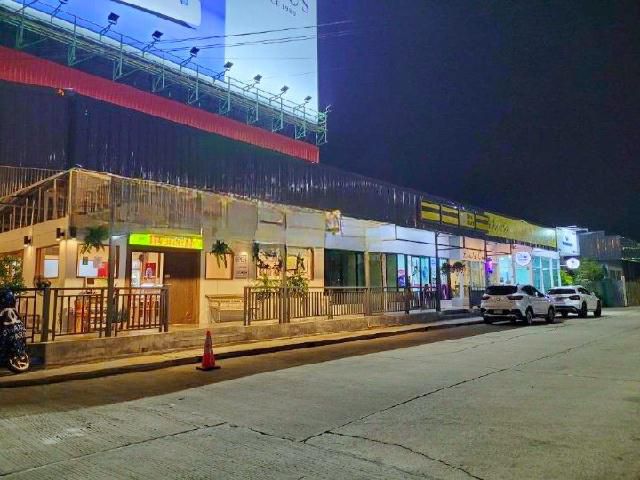 ให้เช่า  ติดถนนใหญ่ 70 ตร.ม บรม สายใต้ใหม่ 4กม. สาย2-3  ร้านอาหาร