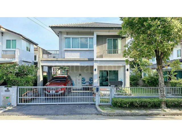 บ้านเดี่ยว 2 ชั้น เอโทล สิมิลัน รีฟ พระราม 9 - มอเตอร์เวย์