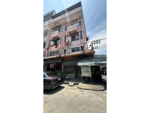 ขาย อาคารพาณิชย์ 5 ชั้น 2 คูหา อยู่หัวมุมถนน 23.6ตรว.ซอยพหลโยธิน