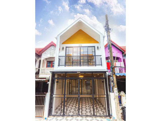 ขายทาวน์เฮ้าส์ 2ชั้น รีโนเวทใหม่ 18ตรว.ประเสริฐมนูกิจ29 ใกล้ตลาดห