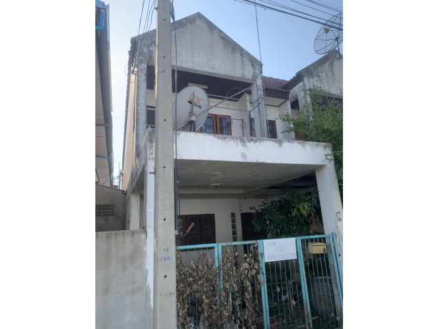 ขายทาวน์เฮาส์ 2 ชั้น หมู่บ้านเจริญค้า