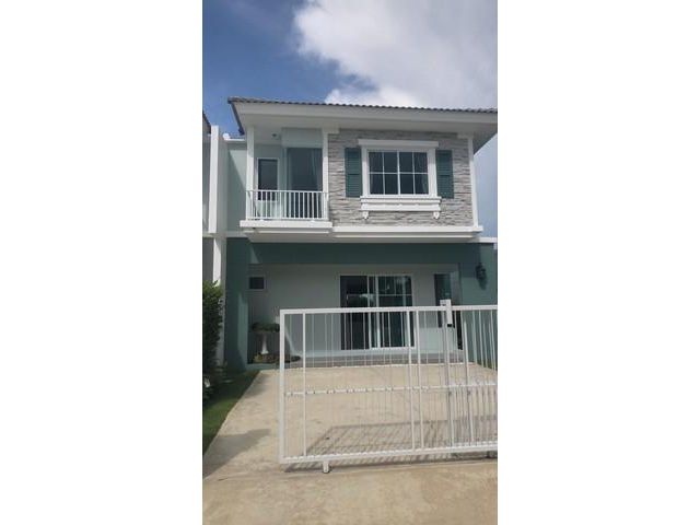 บ้านแฝด โครงการ villaggio ประชาอุทิศ90 ใกล้ทางด่วน เดินทางสะดวก