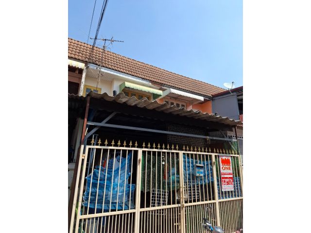 ขายทาวน์เฮ้าส์ 2 ชั้น หมู่บ้านบัวทอง 2 ติดรถไฟฟ้าสายสีม่วง