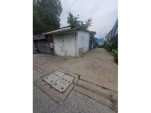 ขายที่ดินพร้อมบ้านชั้นเดียวตามสภาพ ใกล้ BTS อุดมสุข (N.1701)
