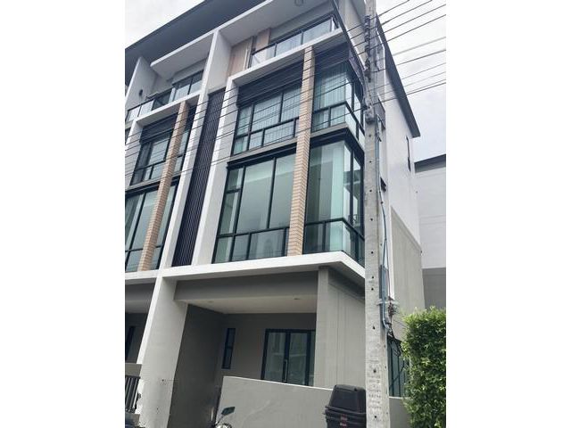 ให้เช่าโฮมออฟฟิศ 4ชั้นหลังมุม   ย่าน  เกษตร-นวมินทร์ สุคนสวัสดิ์
