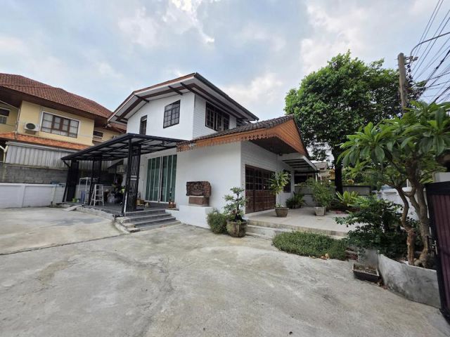 BH3559 ให้เช่าบ้านเดี่ยวสุขุมวิท 101 ปุณณวิถี 31 ติดรถไฟฟ้า ใกล้