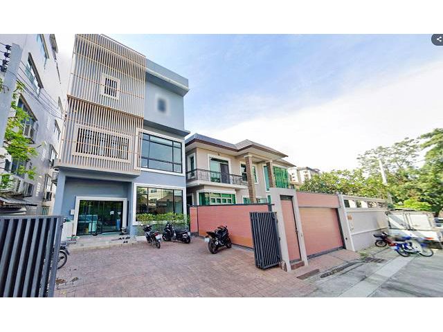 สุขุมวิท71 ปรีดี มีลิฟท์ในตัว BTSพระโขนง 900ม. โฮมออฟฟิศ 3ชั้น