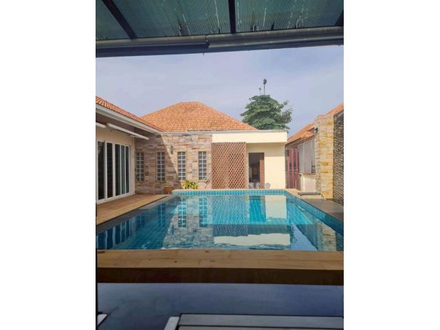 ให้เช่า(FOR RENT) บ้านหรูสุดคลาสสิคพร้อมสระว่ายน้ำ หมู่บ้านสินทวี บ้านฉาง ระยอง