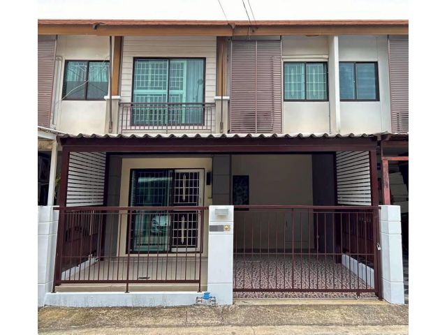 ให้เช่าทาวน์เฮาส์ 2 ชั้น หมู่บ้านพฤกษาวิลล์ พัฒนาการ 32 ใกล้ APL หัวหมาก พร้อมอยู่ (N.1710)