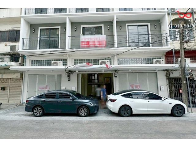 ขายอาคารพาณิชย์ 4.5 ชั้น รีโนเวทใหม่ ถนนประชาสงเคราะห์ พร้อมที่จอดรถ
