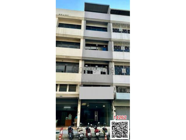 เช่า อาคารพาณิชย์ 4 ชั้นครึ่ง ติด BTS สถานีสายหยุด ถ.พหลโยธิน ติดรพ.Central General(CGH)ใกล้ตลาดยิ่งเจริญ