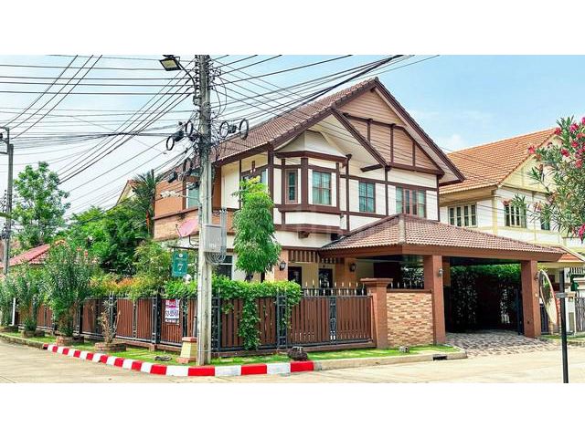 บ้านเดี่ยว ลัดดารมย์ ราชพฤกษ์ - รัตนาธิเบศร์ 1 หลังมุม พร้อมอยู่