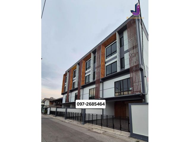 ขาย/เช่า โฮมออฟฟิศ 4 ชั้น ซอยเพชรเกษม 69 เนื้อที่ 21 ตร.วา พื้นที่ 240 ตร.ม 5 ห้องน้ำ 2 จอดรถ ตึกใหม่ยังไม่เคยเข้าอยู่